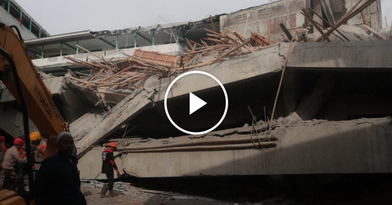 Collapse of School Traps Students in Indonesia