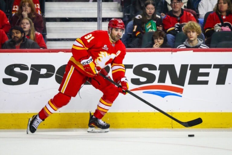 Calgary Flames Waiting Patiently Right Nazem Kadri Trade Offer