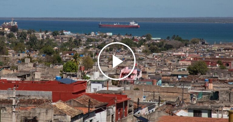 Cubans React to Arrival of Russian Oil Tanker
