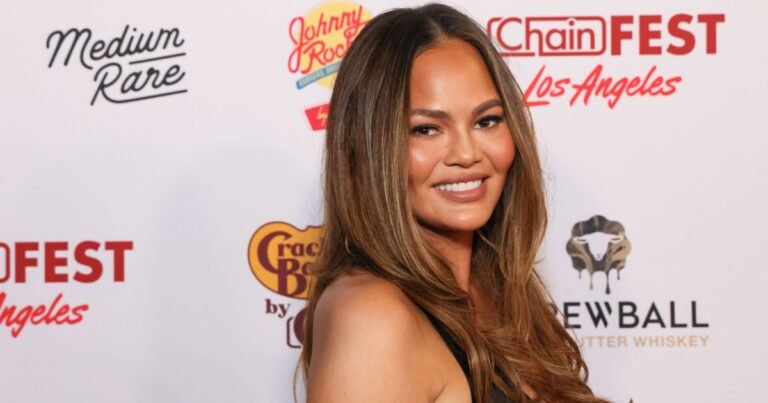Chrissy Teigen’s Barrel Jeans Are Oddly Flattering — From $38