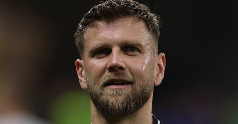 Reports, scores, highlights from Dortmund vs Werder Bremen, Lens vs Lyon and Malaga vs Espanyol, La Liga, Bundesliga and Ligue 1 standings, tables and fixtures this weekend